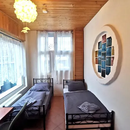 Monteur-haus Grueber Marzan, Hellersdorf, Lichtenberg ברלין