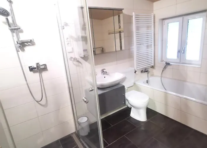 דירה Monteur-haus Grueber Marzan, Hellersdorf, Lichtenberg *